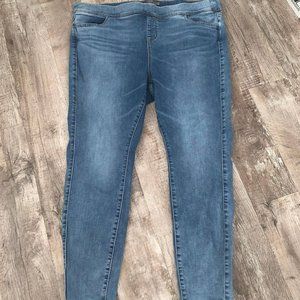 Torrid 3R Elastic Waist Pull On Denim